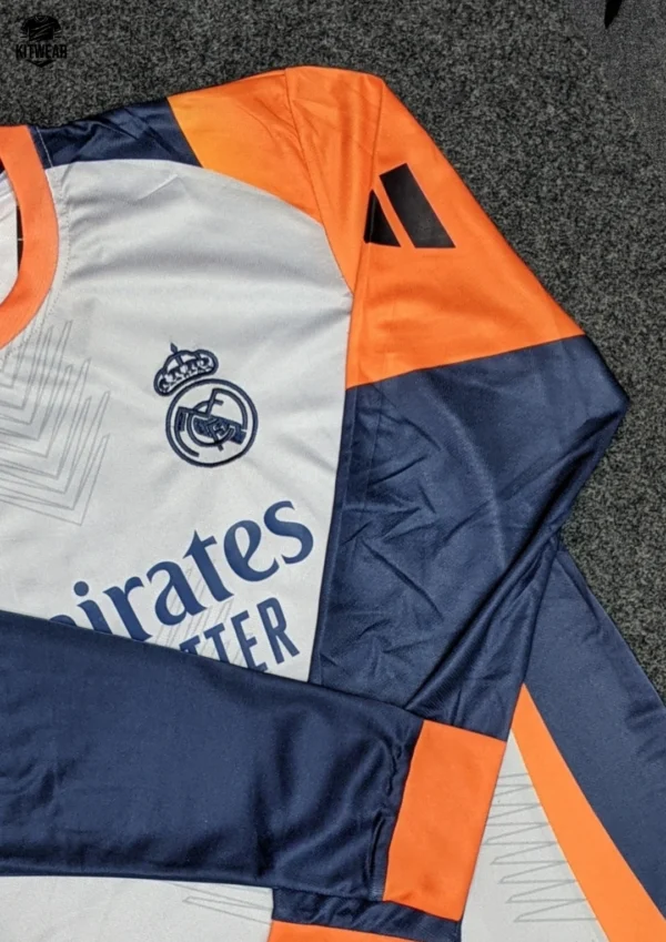 Real Madrid 24/25 Training Kit - Image 3